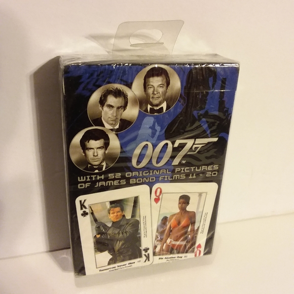 Set of James Bond Cards - Picture 2 of 7